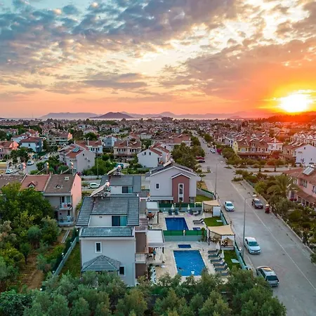 Villa Charming With Central Location In Fethiye
