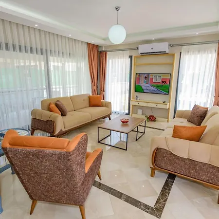 Charming With Central Location In Villa *